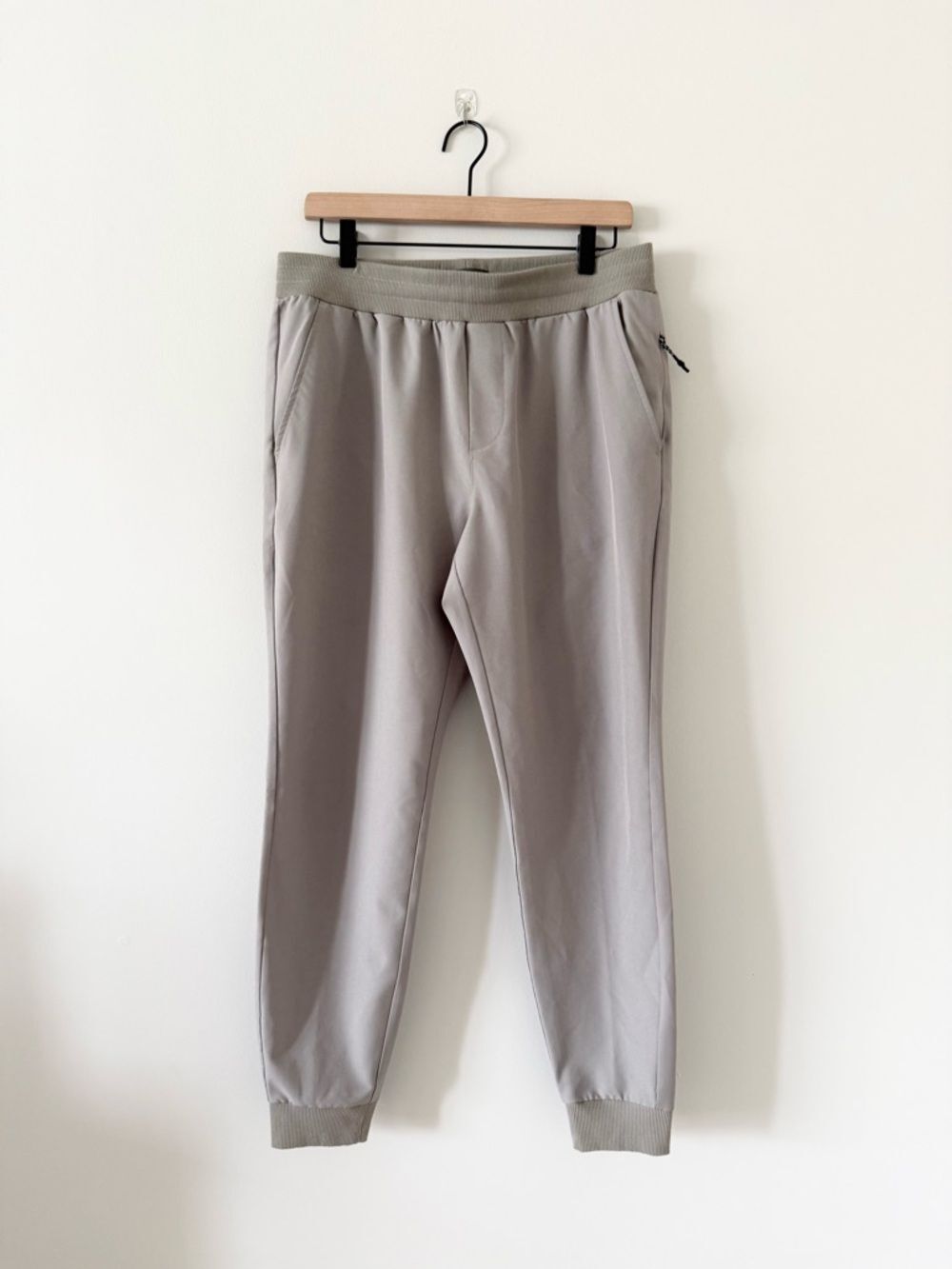 FLX Athletic Jogger Pants in Gray Size M